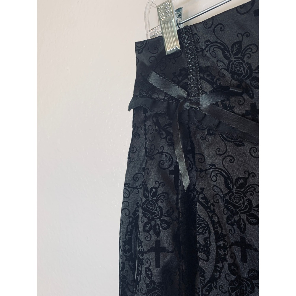 Banned High Low Skirt Women XL Black Gothic Velvet Damask Cameo Victorian Goth - Picture 13 of 15